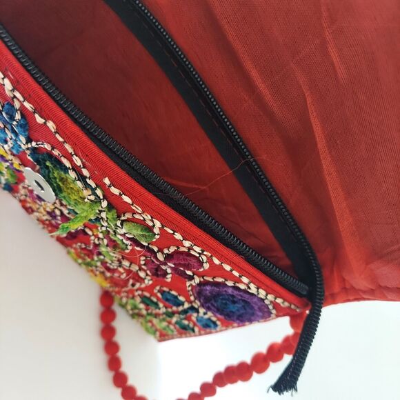 Embroidered Crewel Red Purse Envelope Clutch Crossbody Bag Boho Fiesta India - Picture 6 of 11